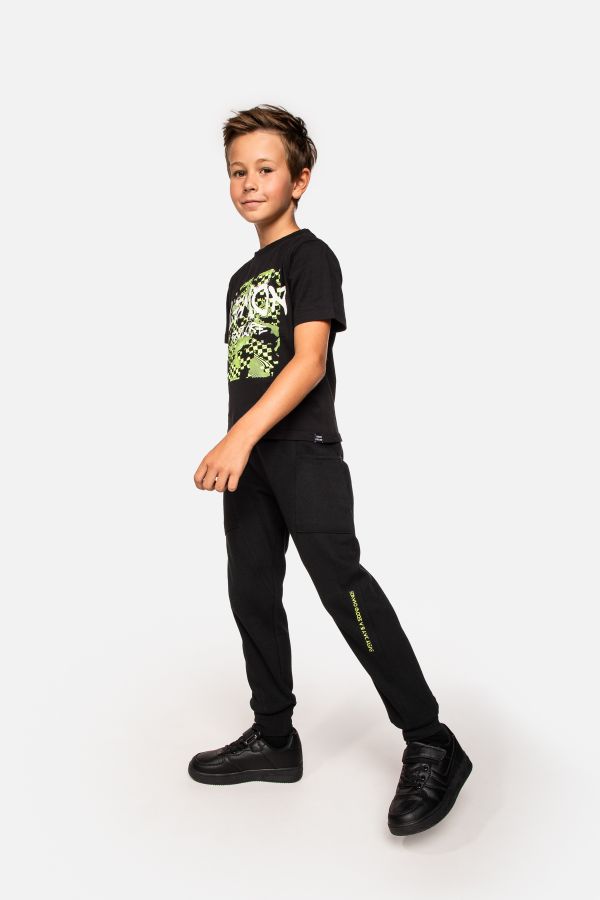 Spodnie dresowe chłopięce jogger z kieszeniami