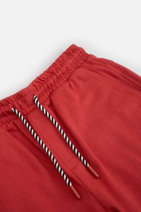 Spodnie dresowe BALLOON czerwone z nadrukiem na nogawce 2221794