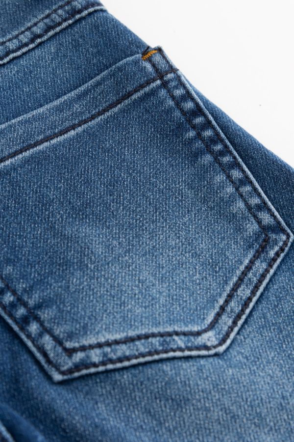 Spodnie jeansowe z gumą w pasie 2148674