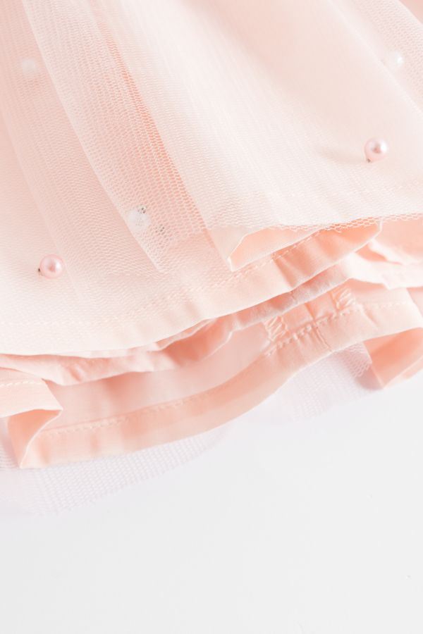 Sukienka tiulowa w kolorze różowym z ozdobnymi koralikami 2149415