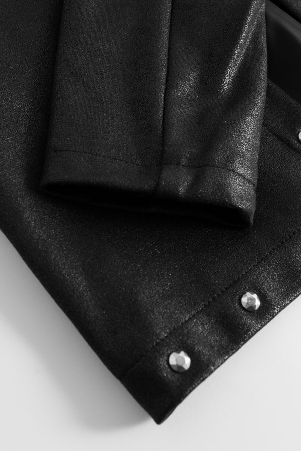 Bluza czarna z ozdobnymi ćwiekami 2149953