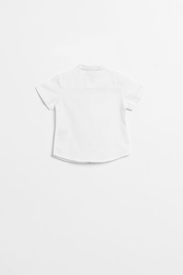 Koszula z krótkim rękawem ze stójką w kolorze białym 2150475