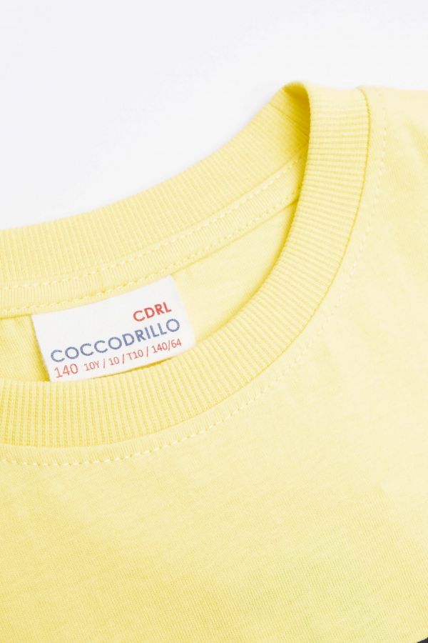 T-shirt bez rękawów żółty z kolorowym nadrukiem z przodu 2159948