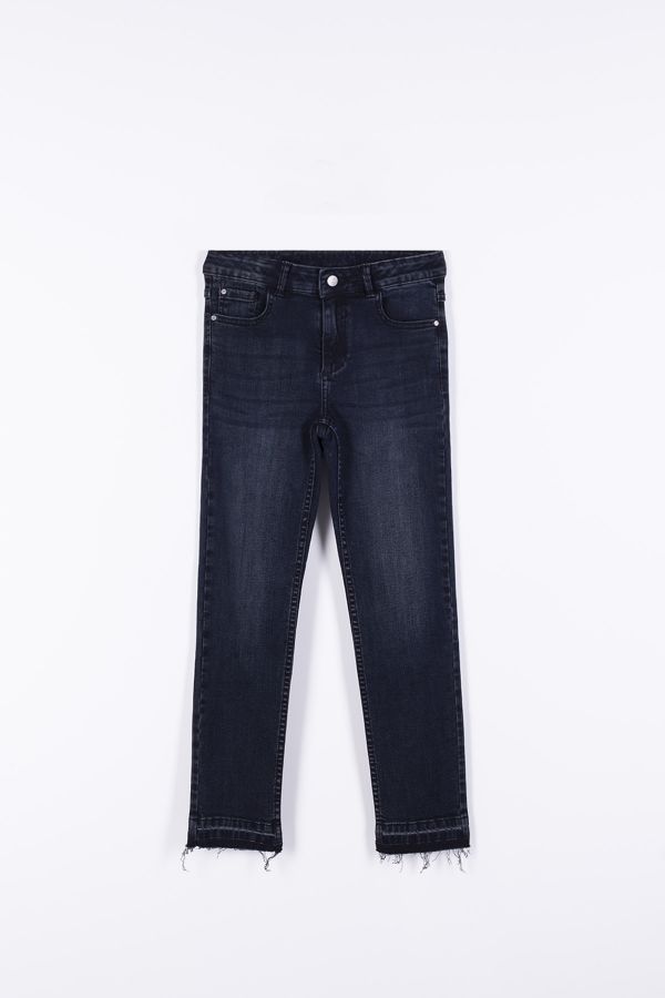 Spodnie jeansowe z efektem sprania i strzępioną nogawką o fasonie SLIM