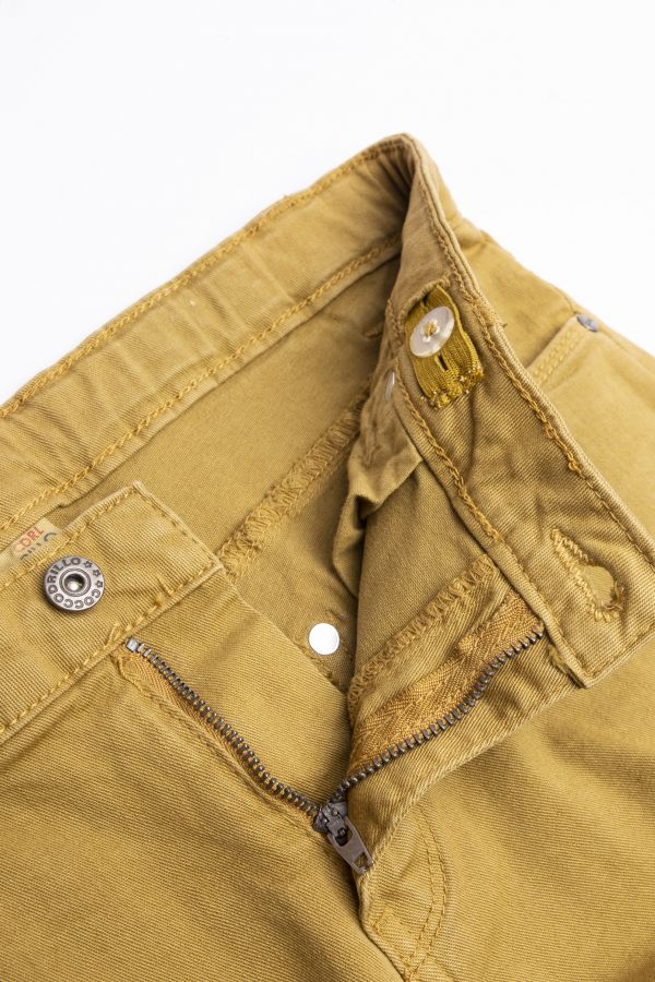 Spodnie casualowe w kolorze miodowym o fasonie REGULAR 2194116