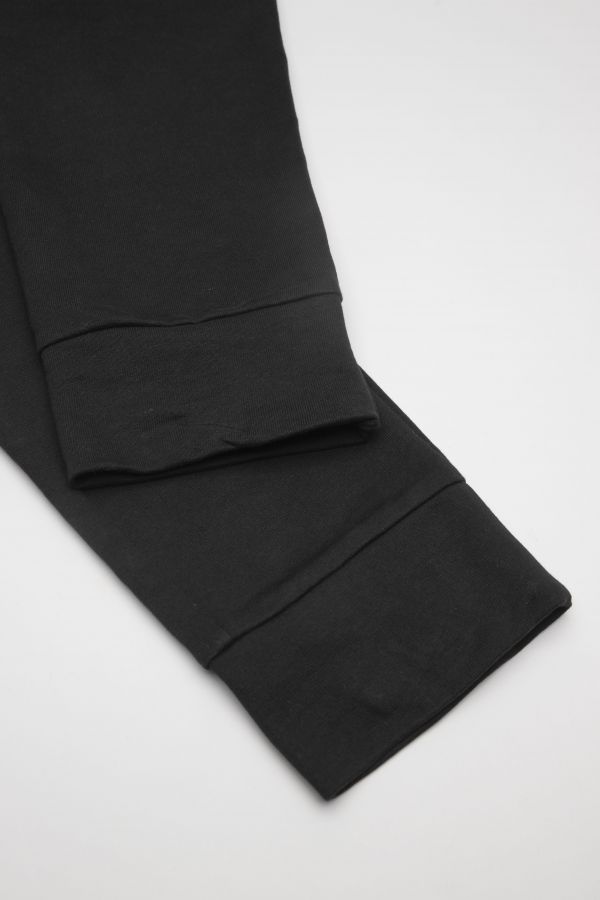 Spodnie dresowe czarne z kieszeniami na nogawkach 2111471