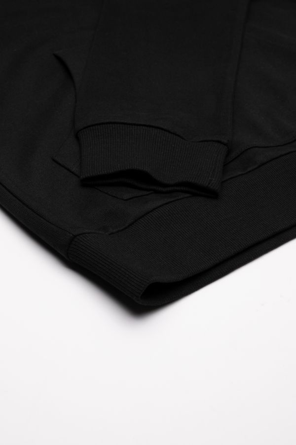 Bluza dresowa czarna z kieszenią kangurką 2113532