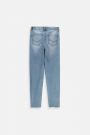 Spodnie jeansowe granatowe ze zwężaną postrzępioną nogawką, SLIM LEG 2219330