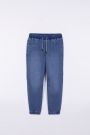 Spodnie jeansowe w kolorze niebieskim ze ściągaczami JOGGER 2156840